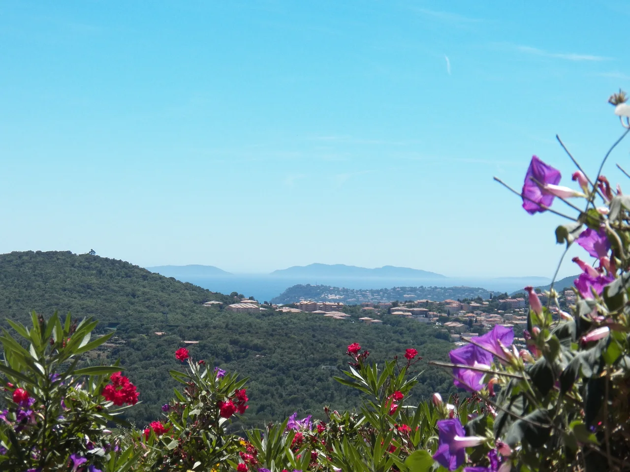 Coastal panorama and the Îles d’Or seen from Gassin